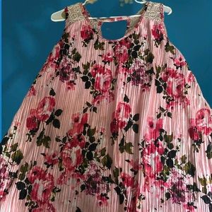 lace work on top cute summery fabric tunic pink color